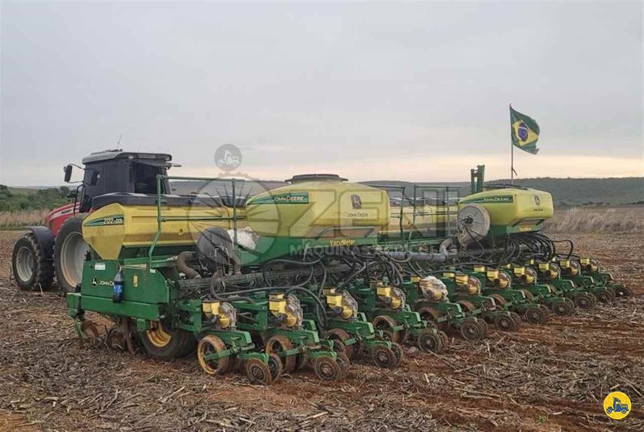 PLANTADEIRA JOHN DEERE PLANTADEIRAS 2122 Zeni Máquinas Agrícolas CRISTALINA GOIAS GO